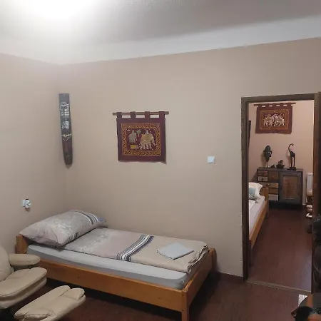 Feher Galamb Apartman Gyal Exterior photo